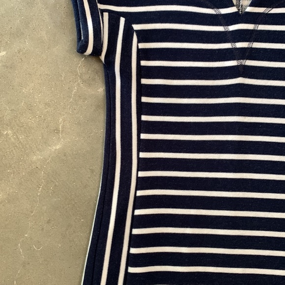 Sweatshirt striped dress - short sleeves - Picture 3 of 8
